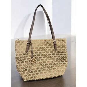 Michael Kors Jet Set EW Signature Canvas Tote